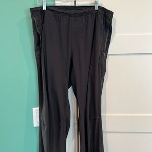 Men’s charcoal lululemon pants lightweight
